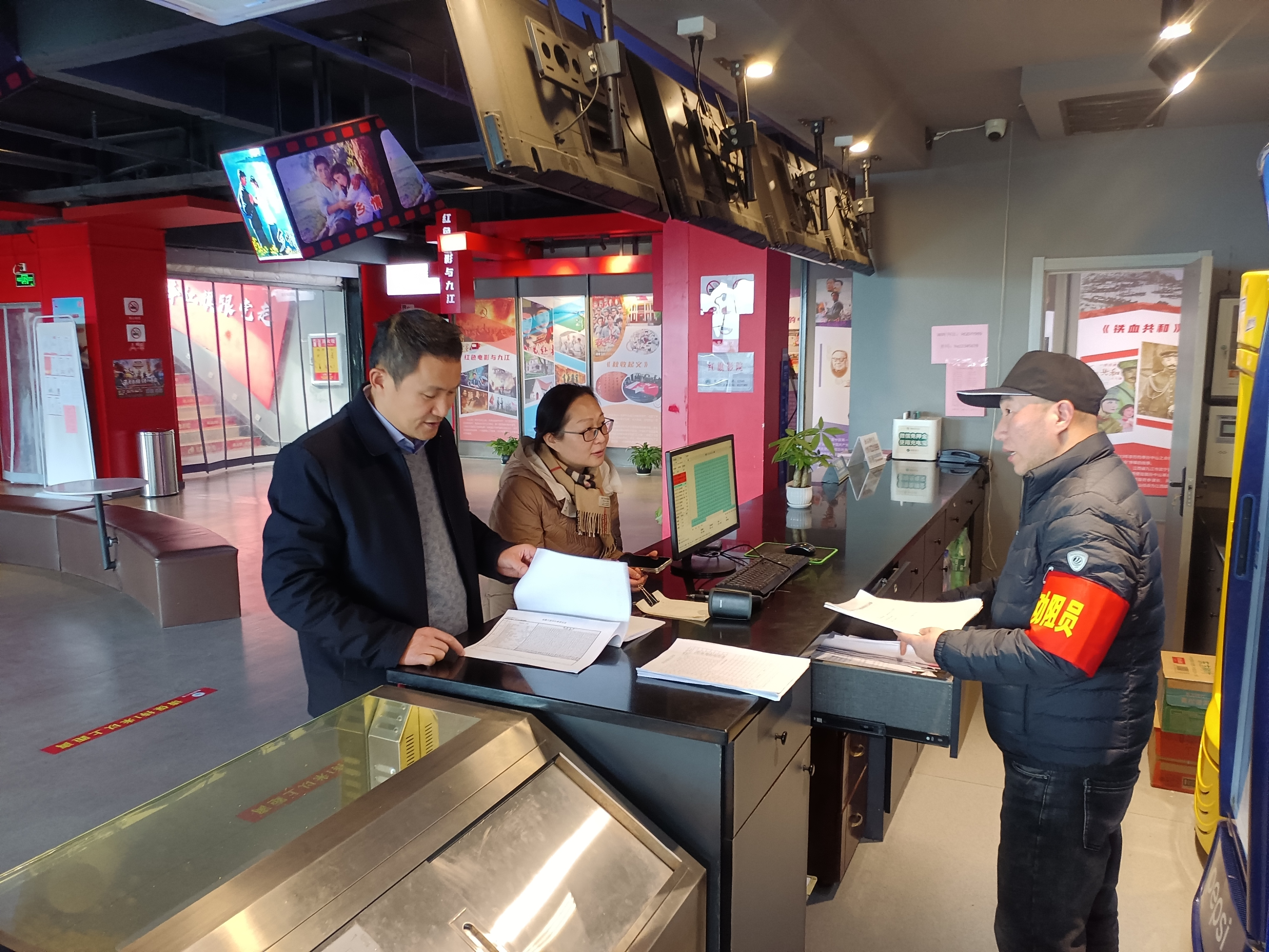 市國控集團黨委副書記、總經(jīng)理項飛深入一線開展安全生產(chǎn)檢查工作