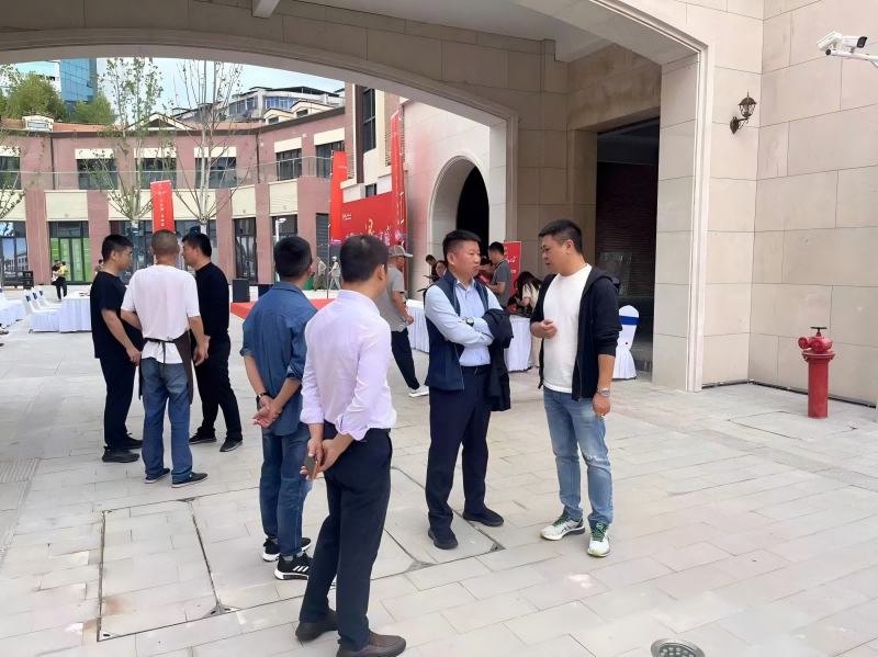 市國控集團(tuán)黨委書記、董事長張志堅帶隊開展國慶安全檢查
